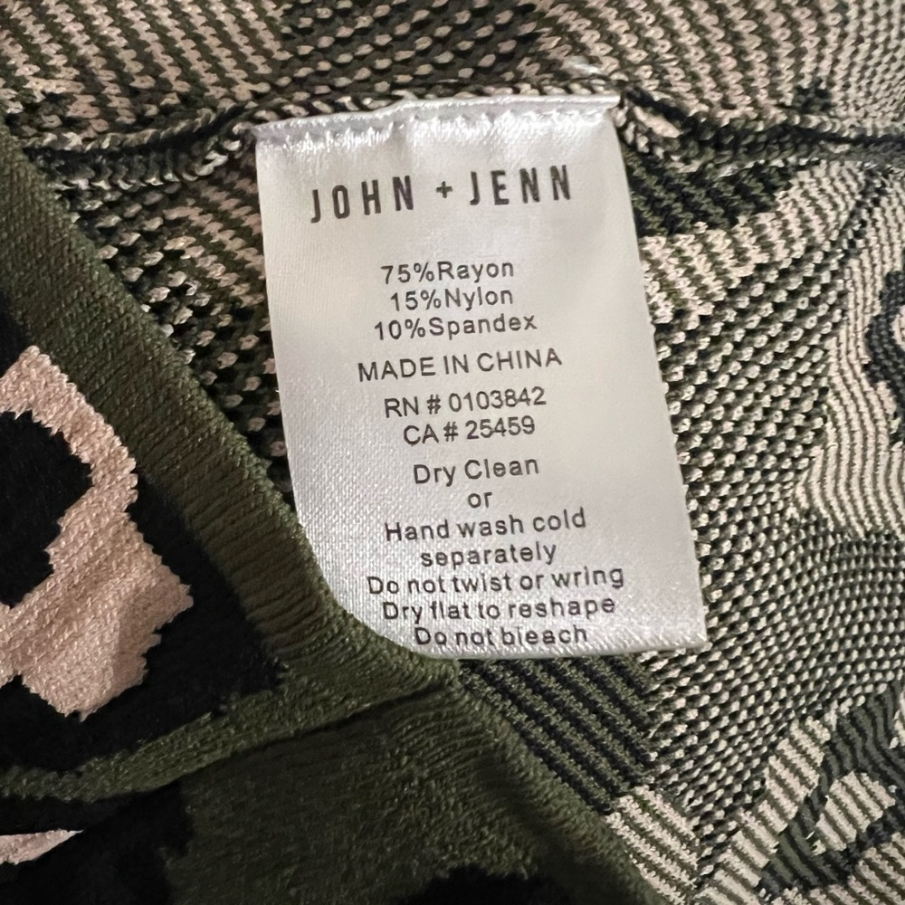 John + Jenn midi dress - Picture 2 of 3